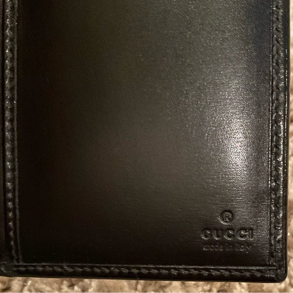 VINTAGE GUCCI BLACK LEATHER CHECKBOOK CARD HOLDER - Picture 4 of 5